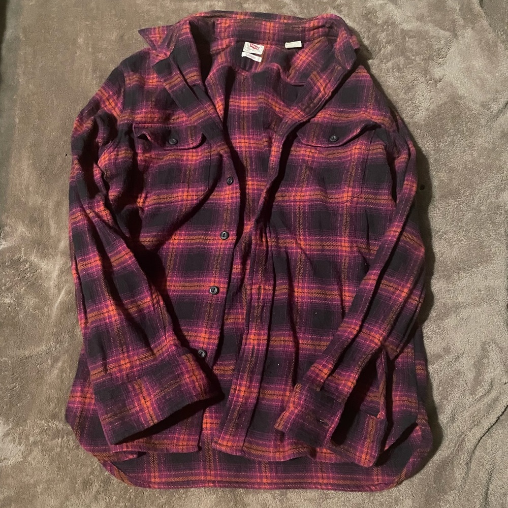 Men’s Levi Shirt
